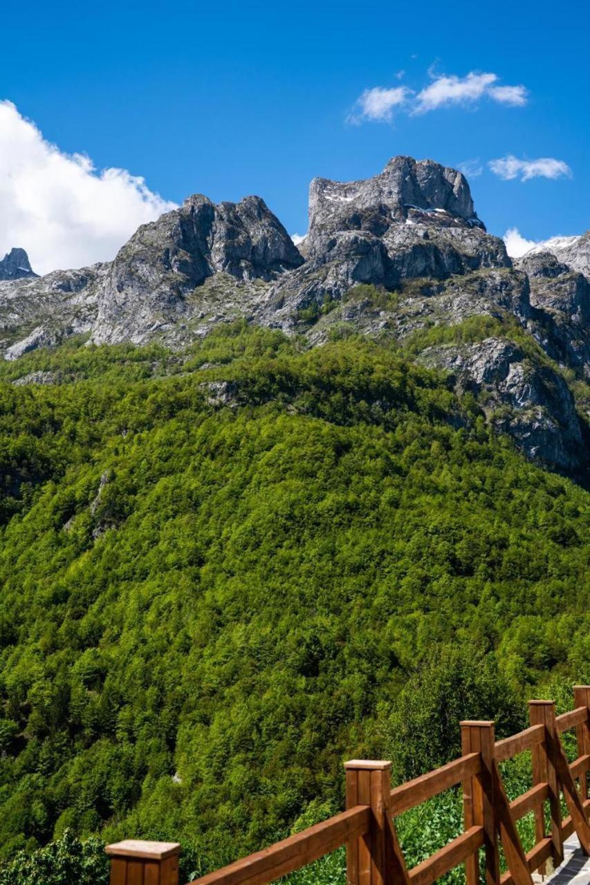 Zeneli Alpin Chalet Cerem Esterno foto