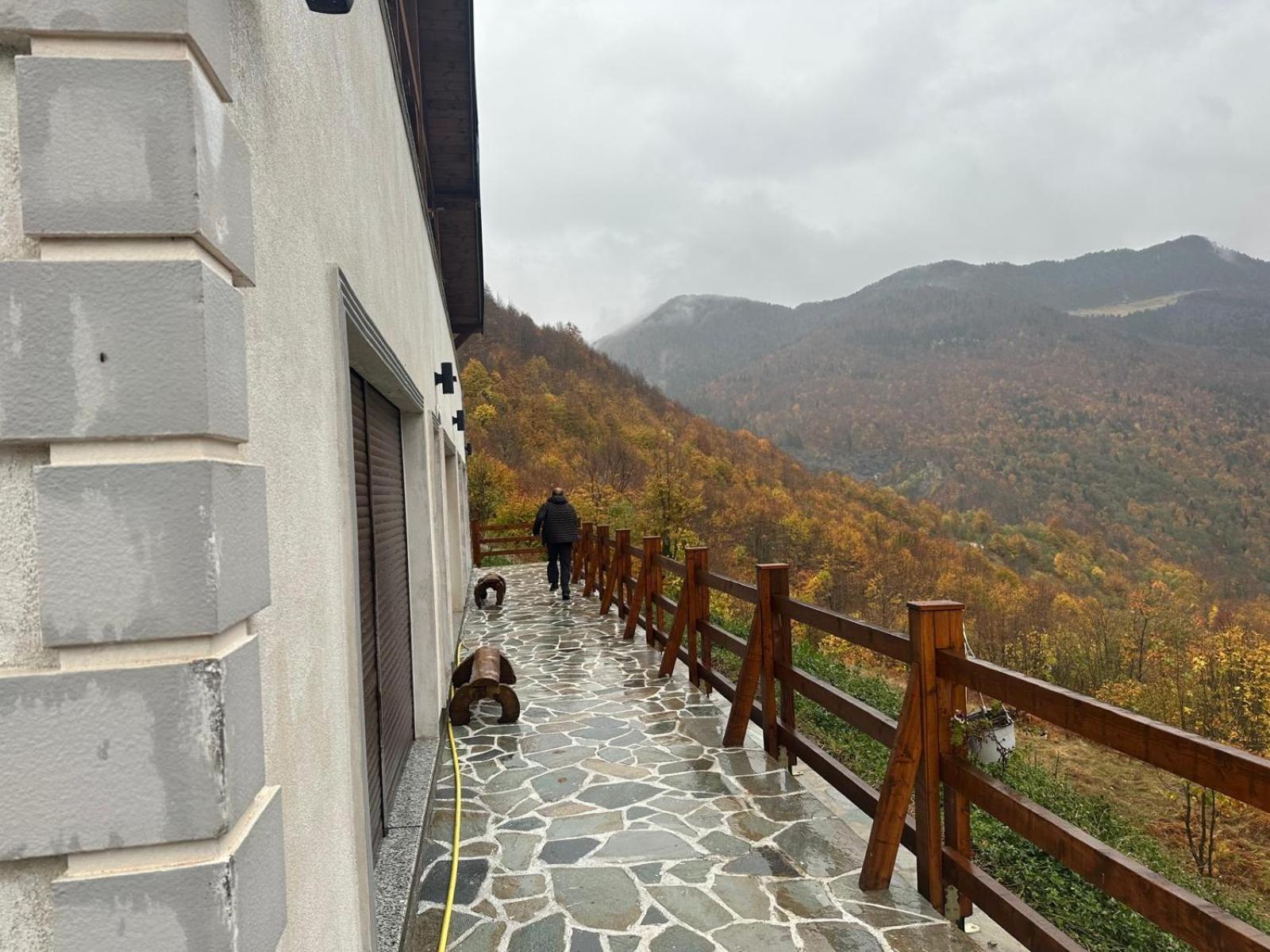 Zeneli Alpin Chalet Cerem Esterno foto